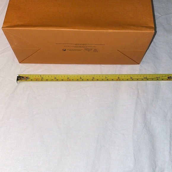 Louis Vuitton paper shopping bag - Picture 3 of 4